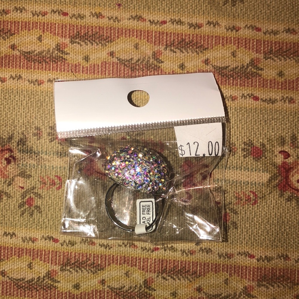 New ring!!! Never worn, still in packaging